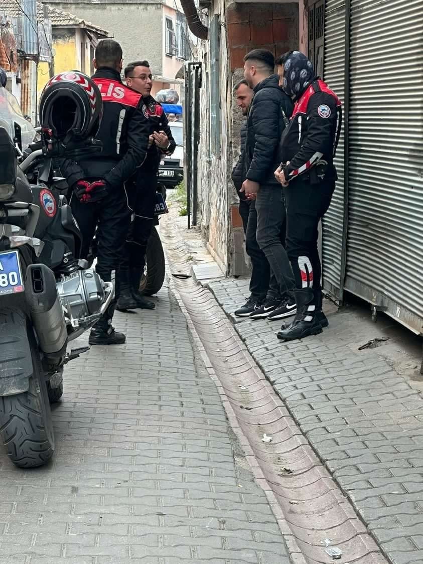 Motosiklet sürücüsünde ruhsatsız silah ele geçirildi