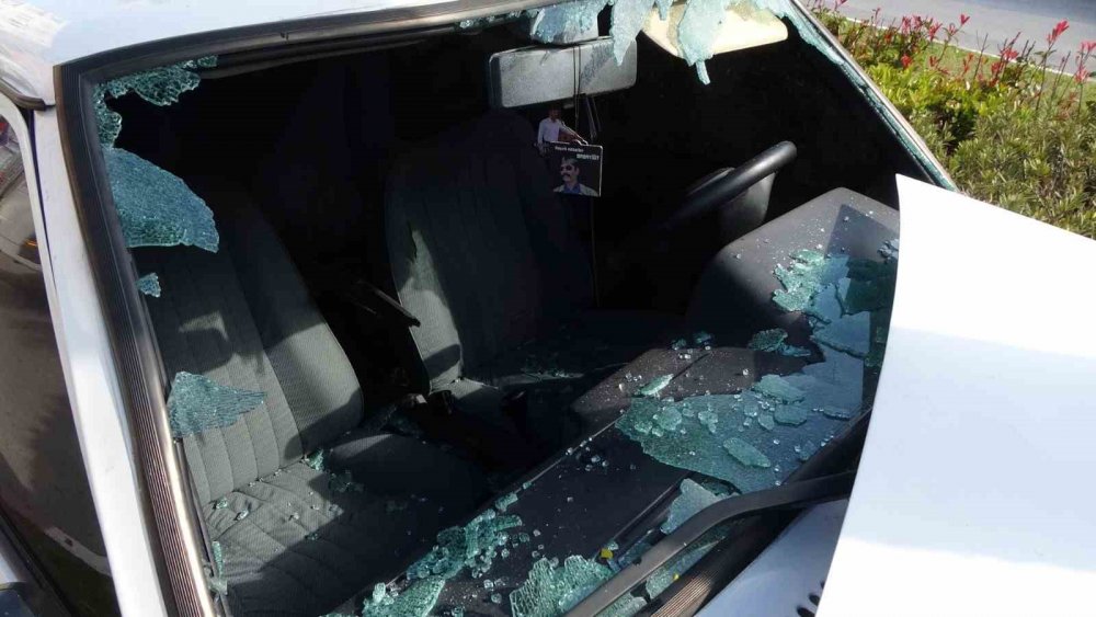 Oğlunun kaza sonrası yaralandığını duyan baba olay yerinde kalp krizi geçirdi