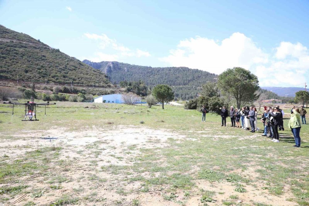 Tarımda yeni dönem! TİHA tanıtıldı