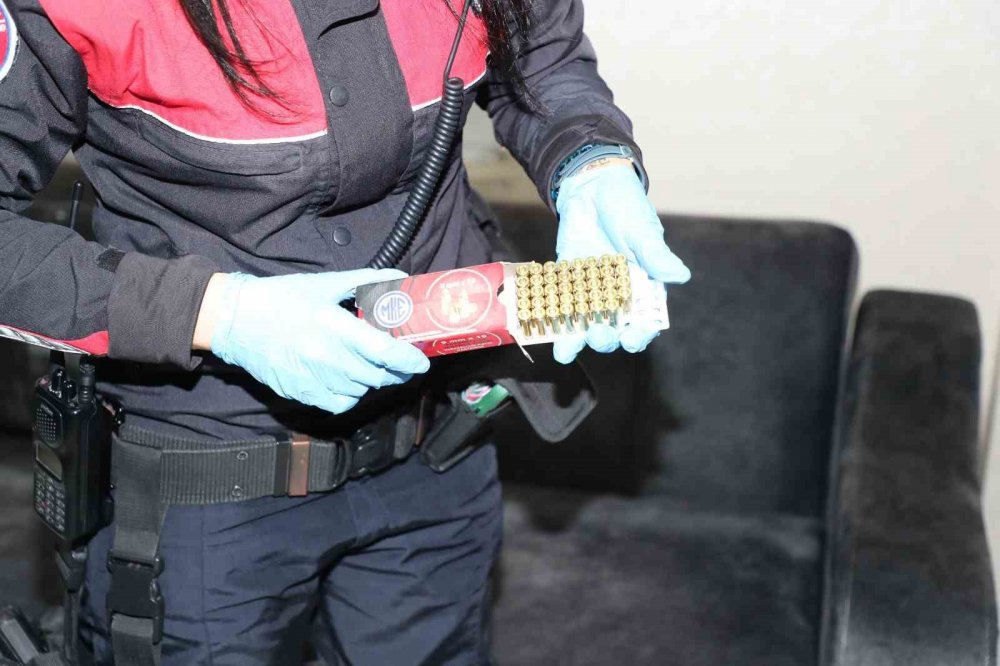 Mersin’de özel harekat ve dron destekli asayiş operasyonu: 4 gözaltı