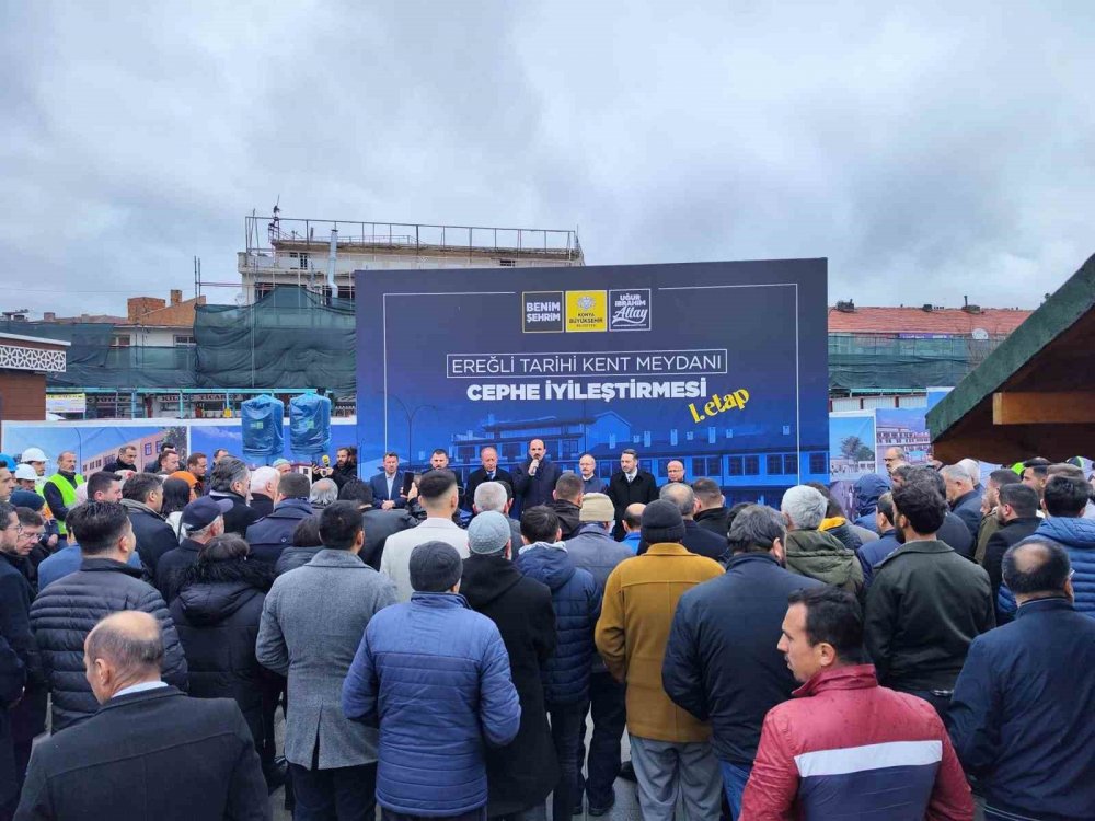 Konya Büyükşehir, tarihi meydandaki cephe iyileştirme çalışmalarını başlattı