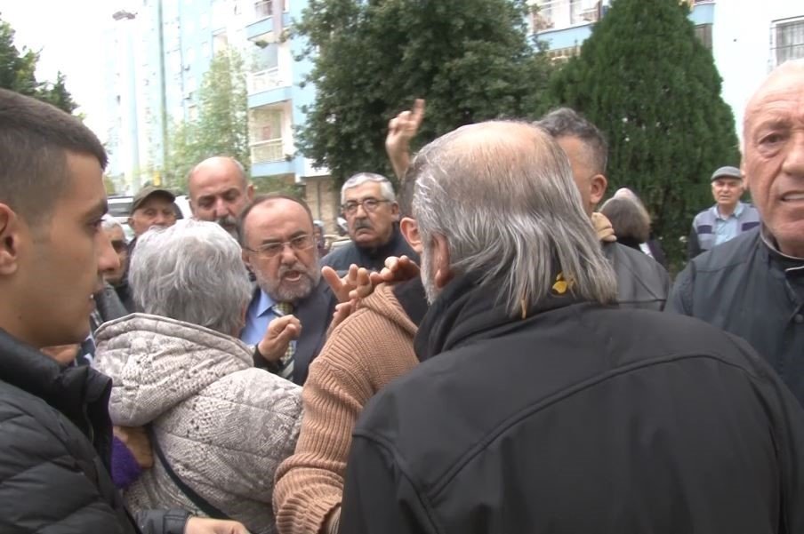 590 daireli sitede ’karot’ gerginliği sürüyor