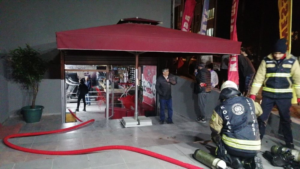 Fitness salonunda yangın