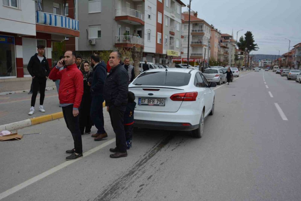 Otomobil ile elektrikli motosiklet çarpıştı: 1 ölü