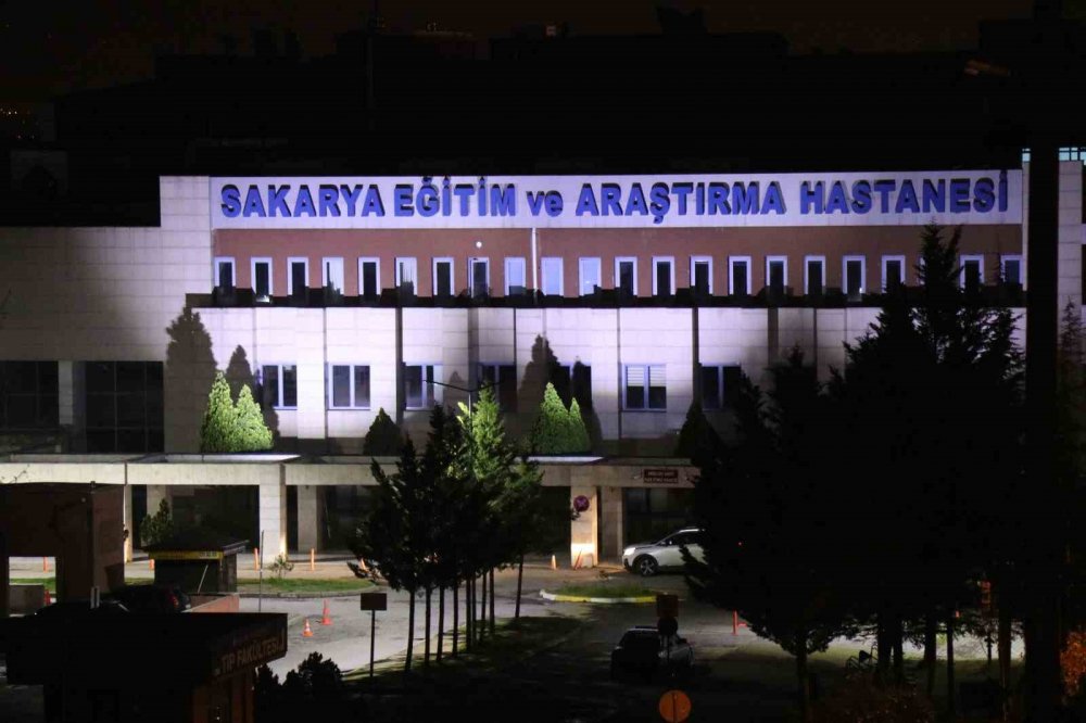 27 yaşındaki hemşire evinde boğazı kesik halde ölü bulundu