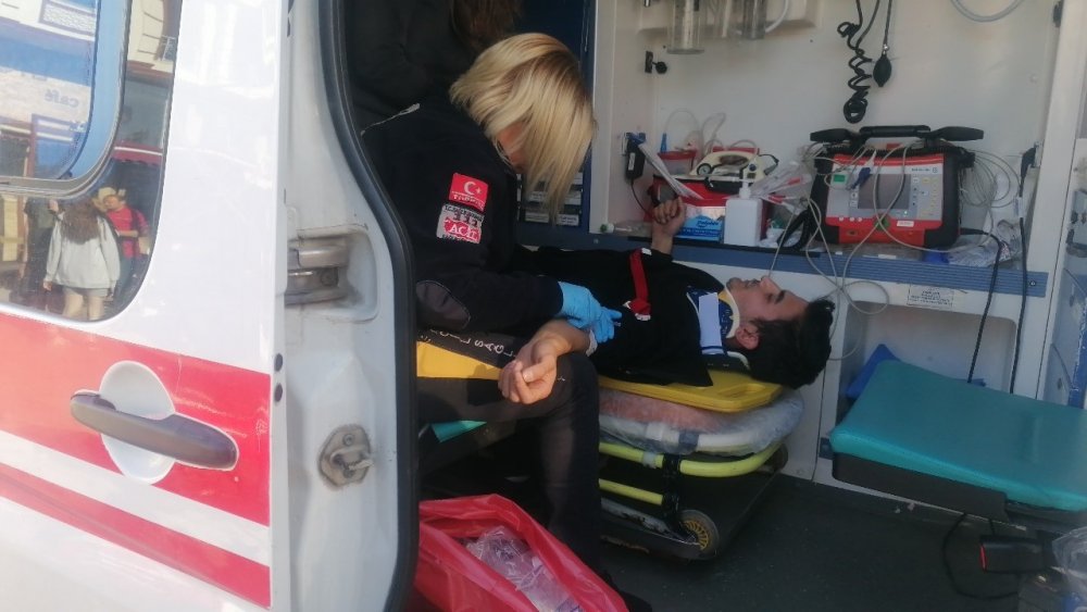 Aniden önüne çıkan köpek kaza yapmasına sebep oldu