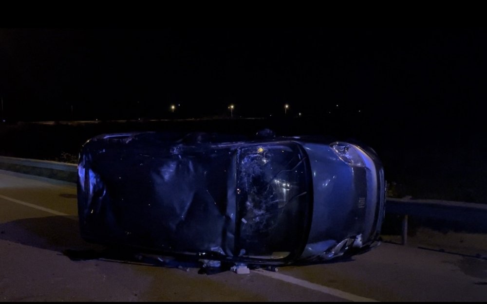 Kontrolden çıkan araç takla attı