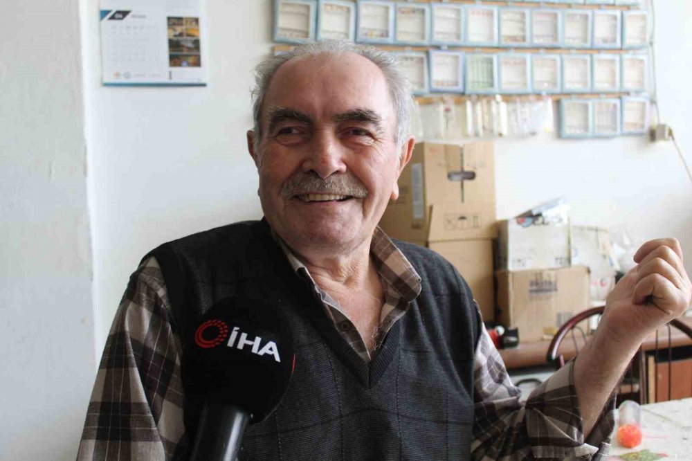 Günde 14 adetle başladı, şimdi ailesiyle binlercesini üretiyor... Bahri Usta'nın işindeki Konya detayı