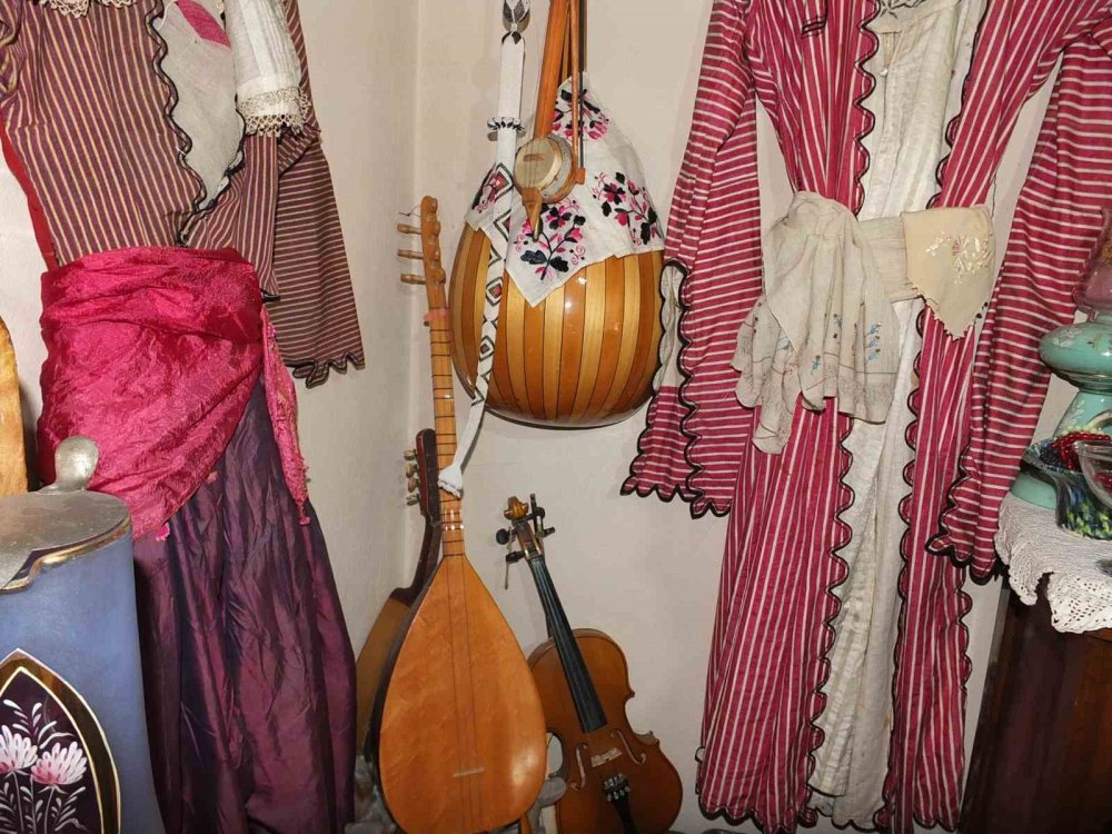 Antika merakının peşinden gitti, çiftlik evi ilgi odağı haline geldi