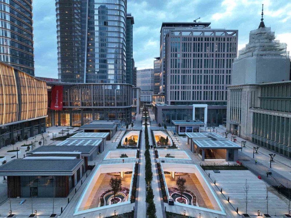 Bakan Kurum'dan Ekrem İmamoğlu'na gönderme