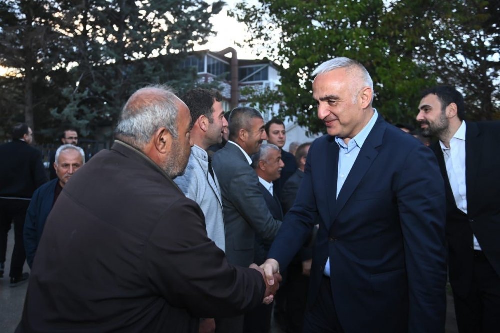 Bakan Ersoy: “Yaralarımızı el birliğiyle sarıyoruz”