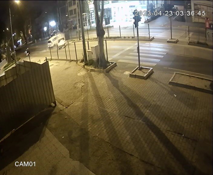 Otomobil böyle yandı