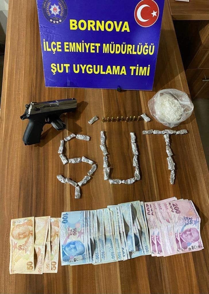 ‘ŞUT’ timi uyuşturucu tacirlerine göz açtırmıyor