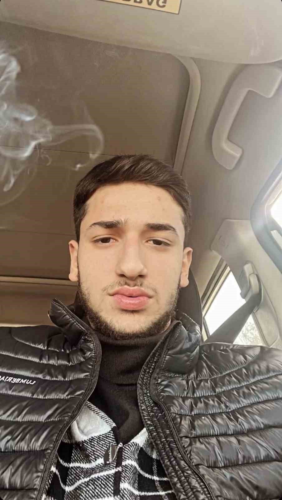 17 yaşındaki motosikletli gencin kazada öldü