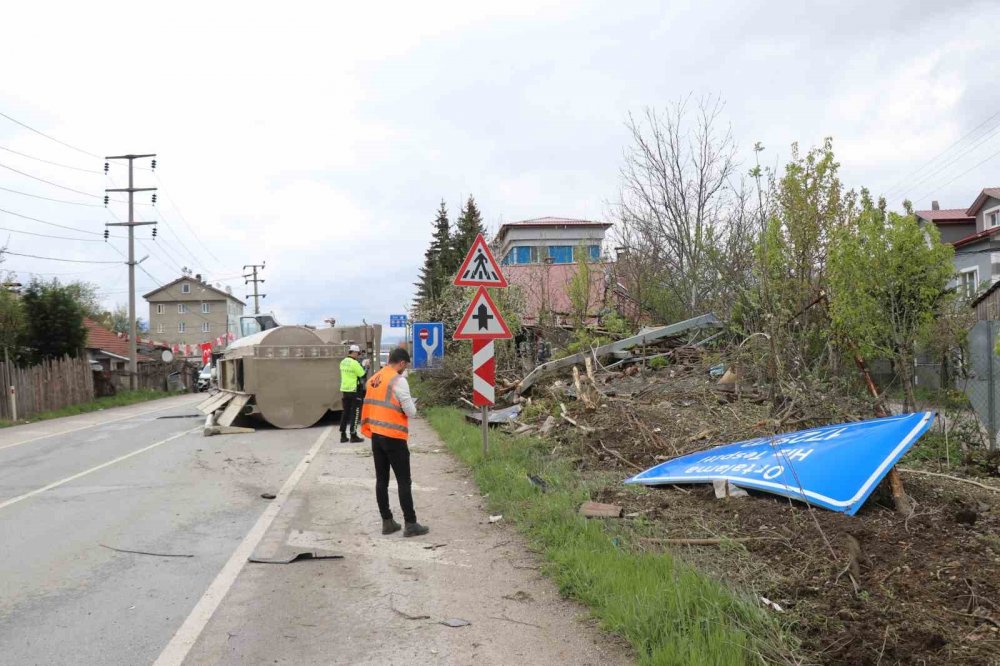 Kamyon korku dolu anlar yaşattı
