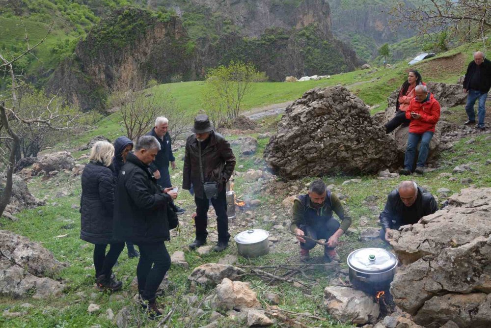 Yerli turistler Kato Dağı’nda