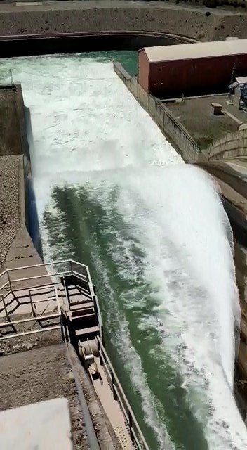 Kayıp 3 genç için su tahliyesi yapılacak