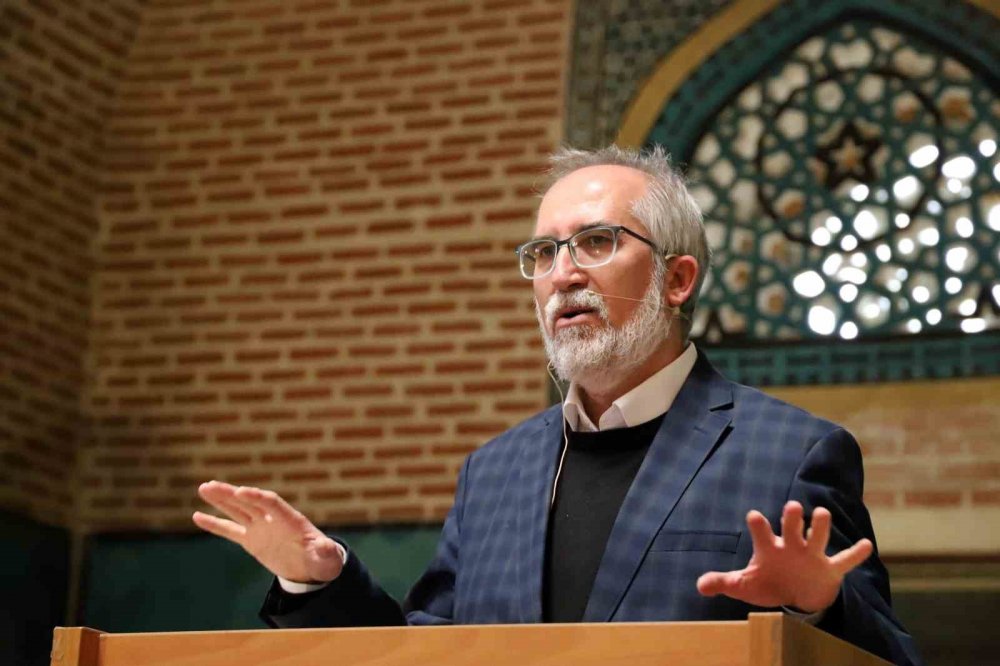 Sadreddin Konevi Konferansları sürüyor