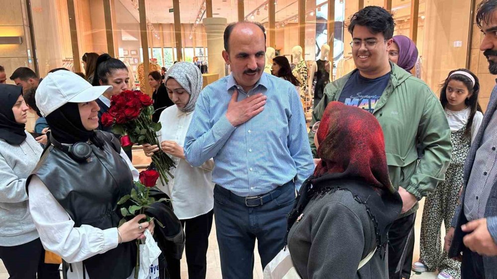 Konya'nın başkanı eğlenceye ortak oldu: 16’ya kadar ip atlayabildim