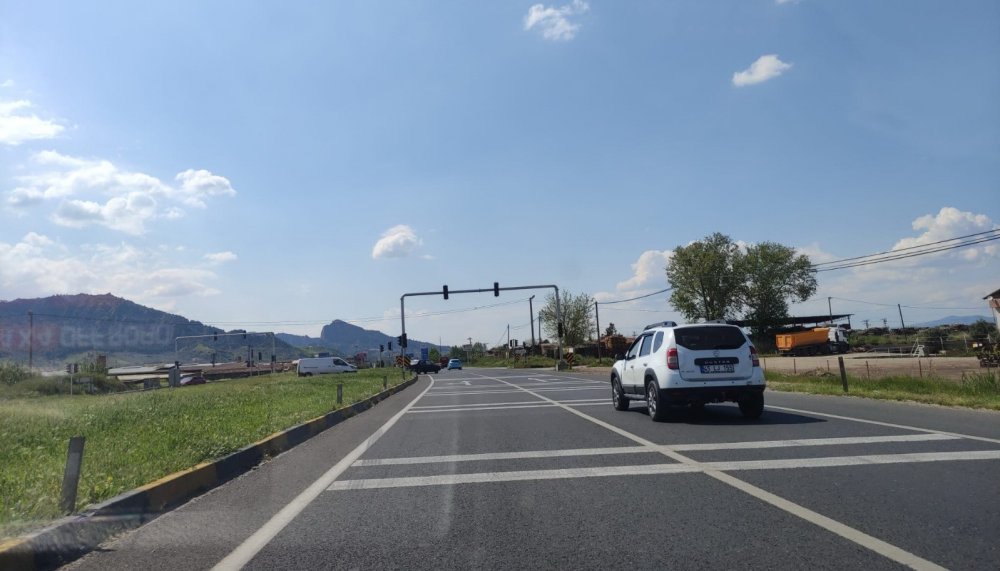 Ölüm kavşağına sinyalizasyon yapıldı