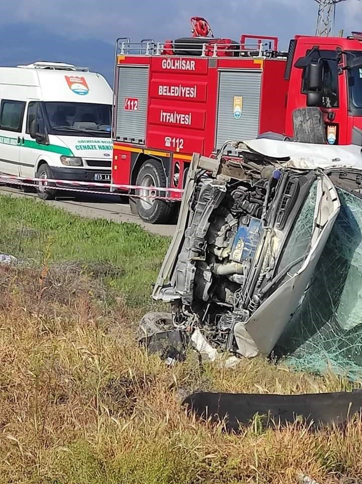 Otomobil takla attı, sürücü hayatını kaybetti