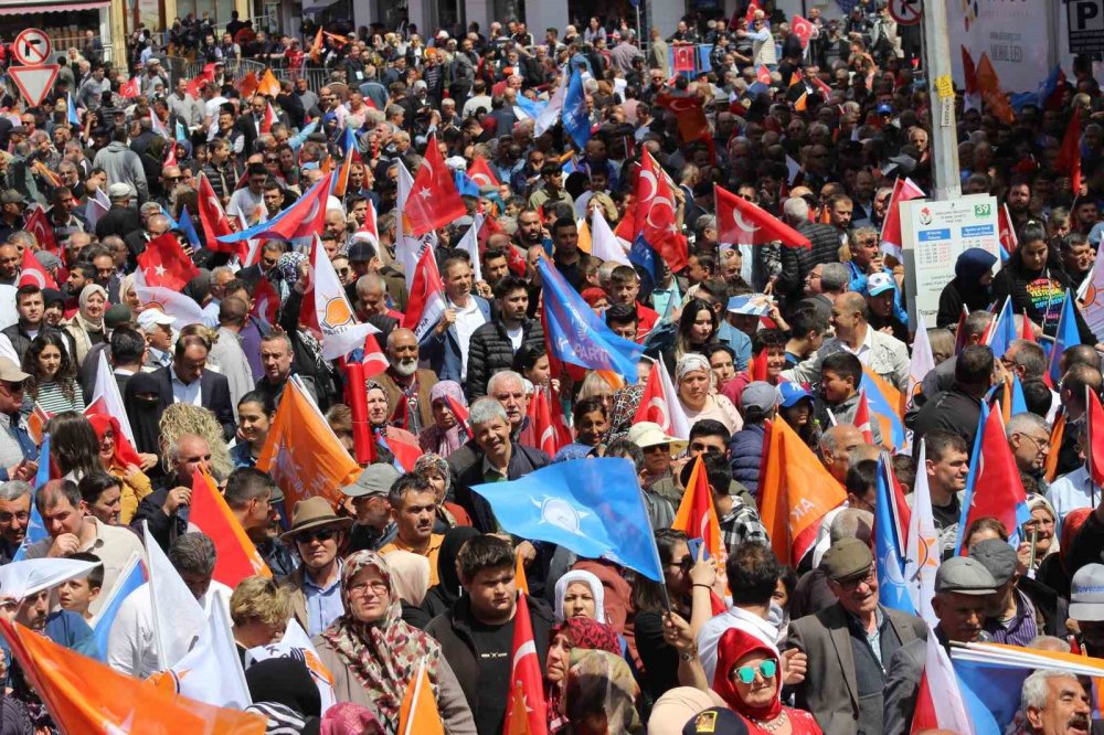 Cumhurbaşkanı Erdoğan: "Dergi kapaklarının tehdidi bize sökmez"