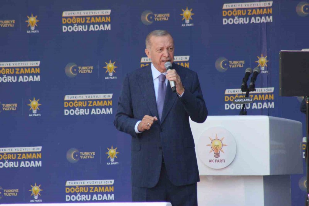 Cumhurbaşkanı Erdoğan: "Dergi kapaklarının tehdidi bize sökmez"