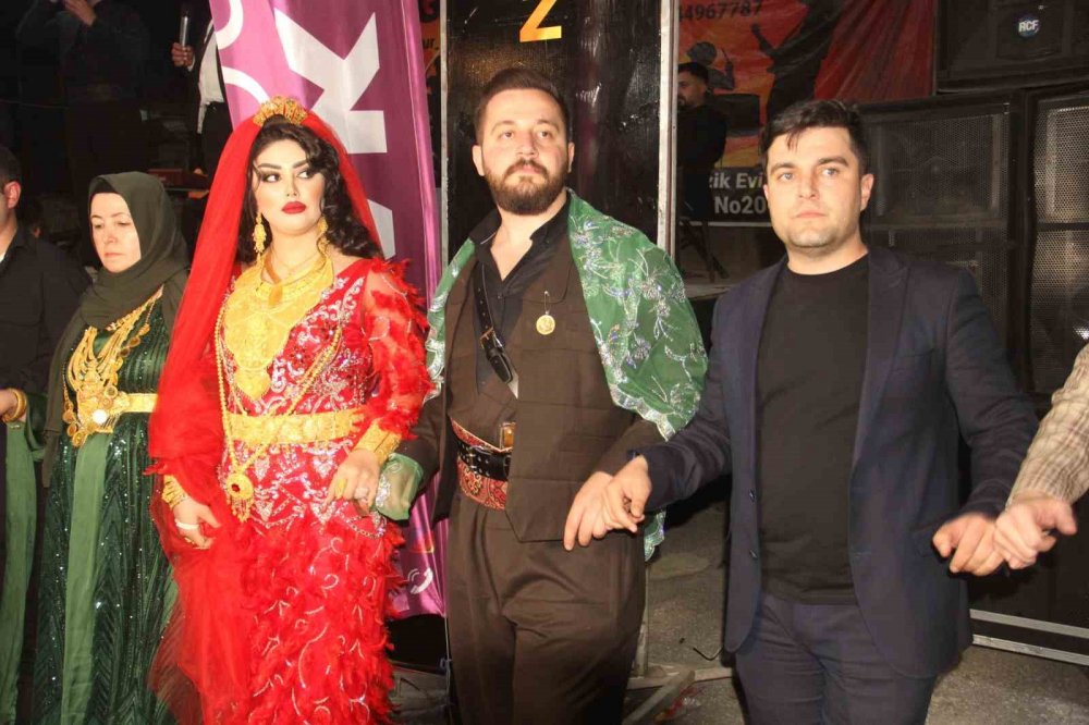 Damada 5 milyon 300 bin lira, geline 15 kilo altın takıldı