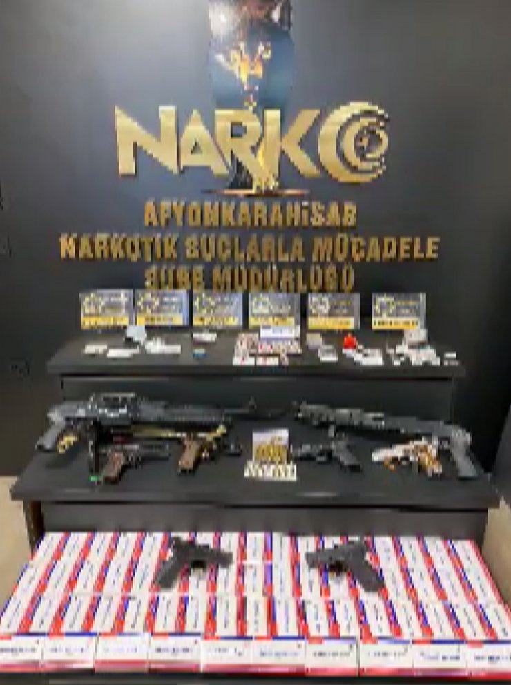 Afyonkarahisar'daki 'Kökünü Kurutma' operasyonuna 79 tutuklama