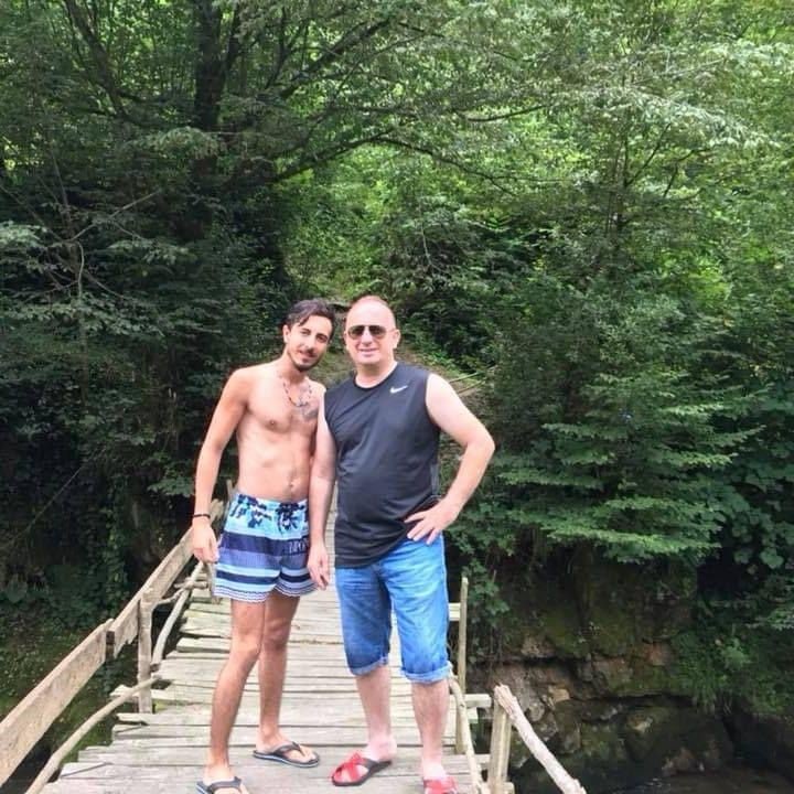 Evinin önünde kadın cesedi bulunan şahıs, oğlunun mezarı başında ölü bulundu