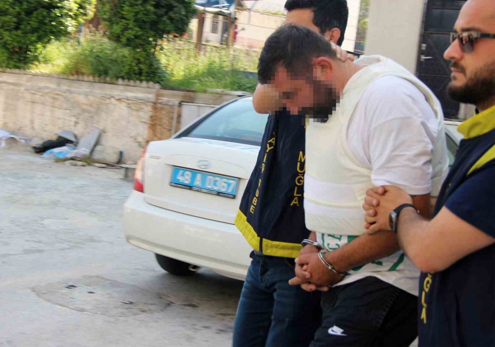 Cinayet zanlısı adliyeye sevk edildi