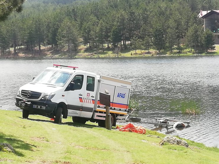 Okul gezisinde gölete düştüler: 2'si öğrenci, 4 kişi boğuldu