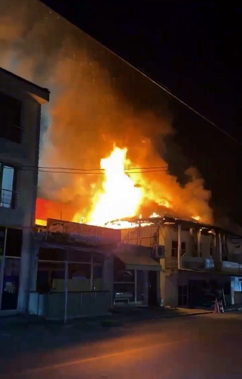 2 katlı ahşap evde yangın