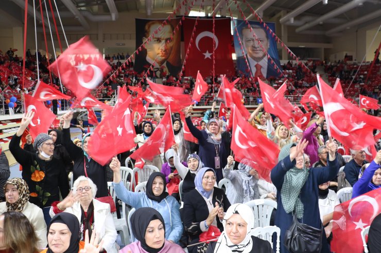 Bakan Dönmez: Nerede millete karşı bir oluşum var, orada CHP var