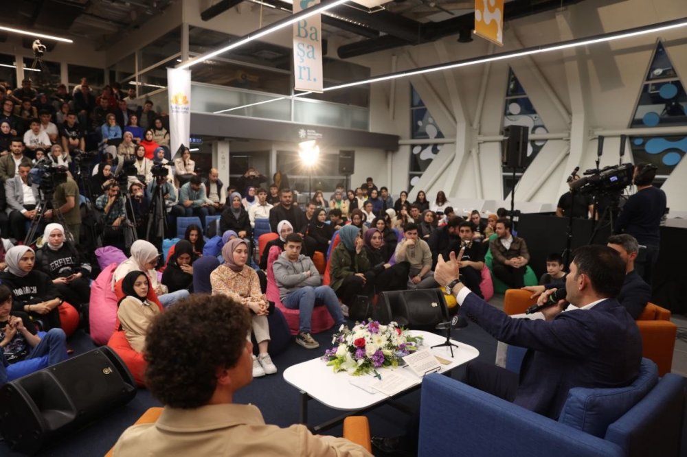 Bakan Kurum: “Ülkemiz her alanda kendine yetsin, gençlerimiz geleceğe güvenle baksın istiyoruz”