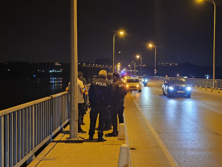 Yakınına WhatsApp'tan mesaj atıp baraj gölüne atlamış