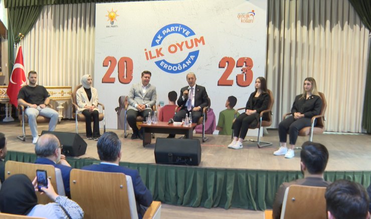 Bakan Akar: Çakma terörle mücadeleye başladılar