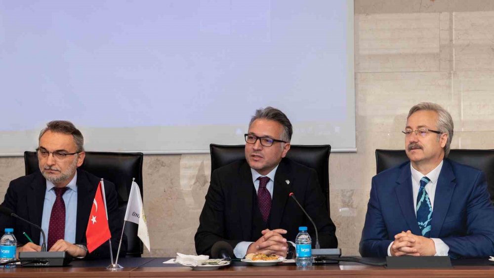 Eczacılık Fakülteleri Dekanlar Konseyi Toplantısı, Konya'da yapıldı