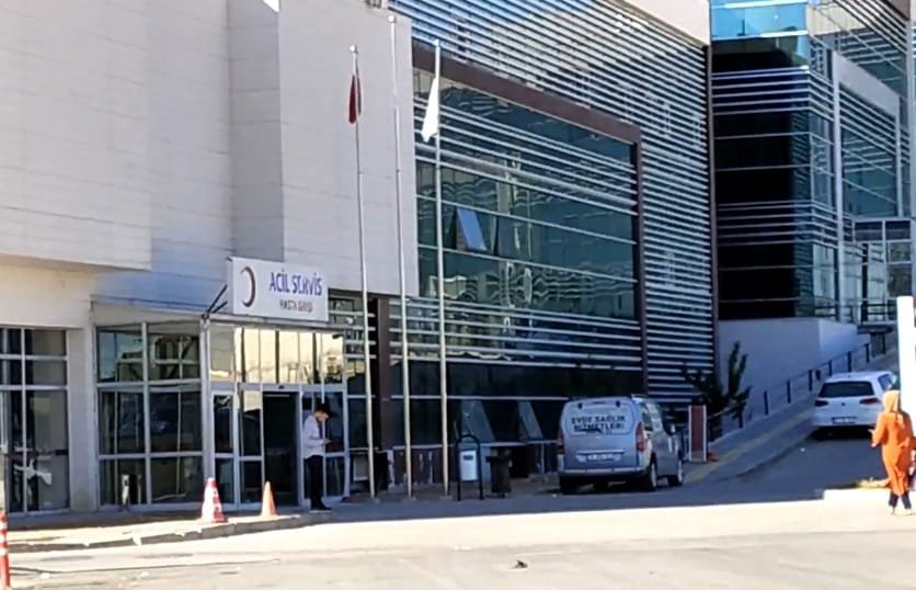 Yıldırımın isabet eden kadın ağır yaralandı