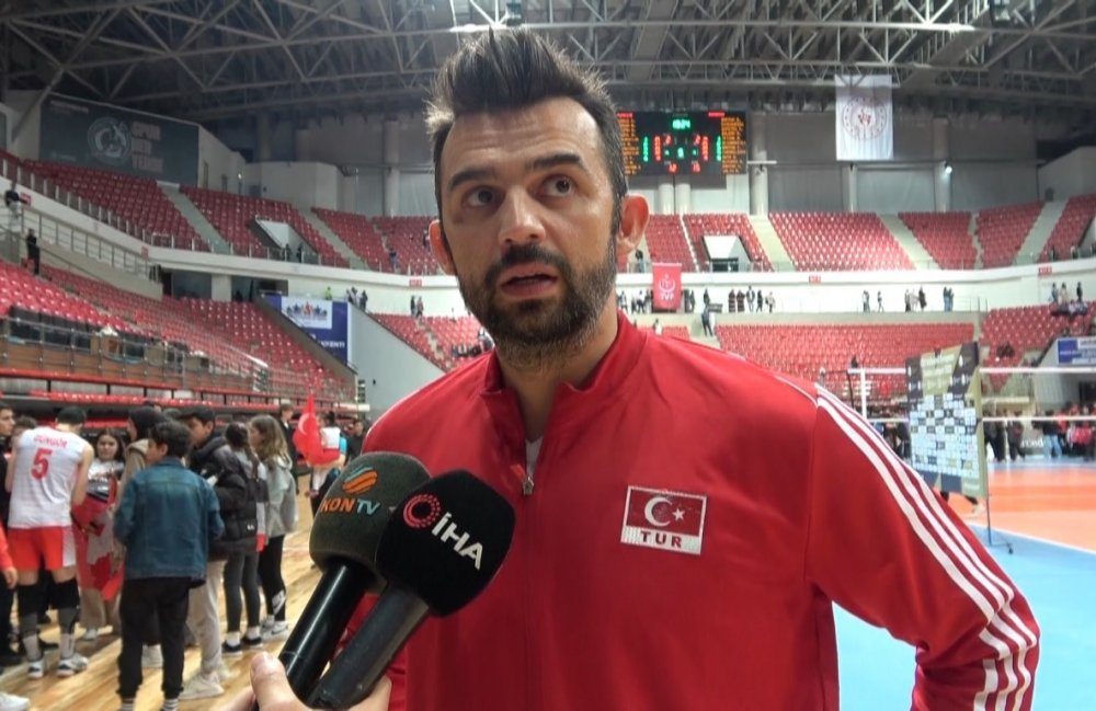 Arslan Ekşi: “Altın Ligi’ni kazanacağız”