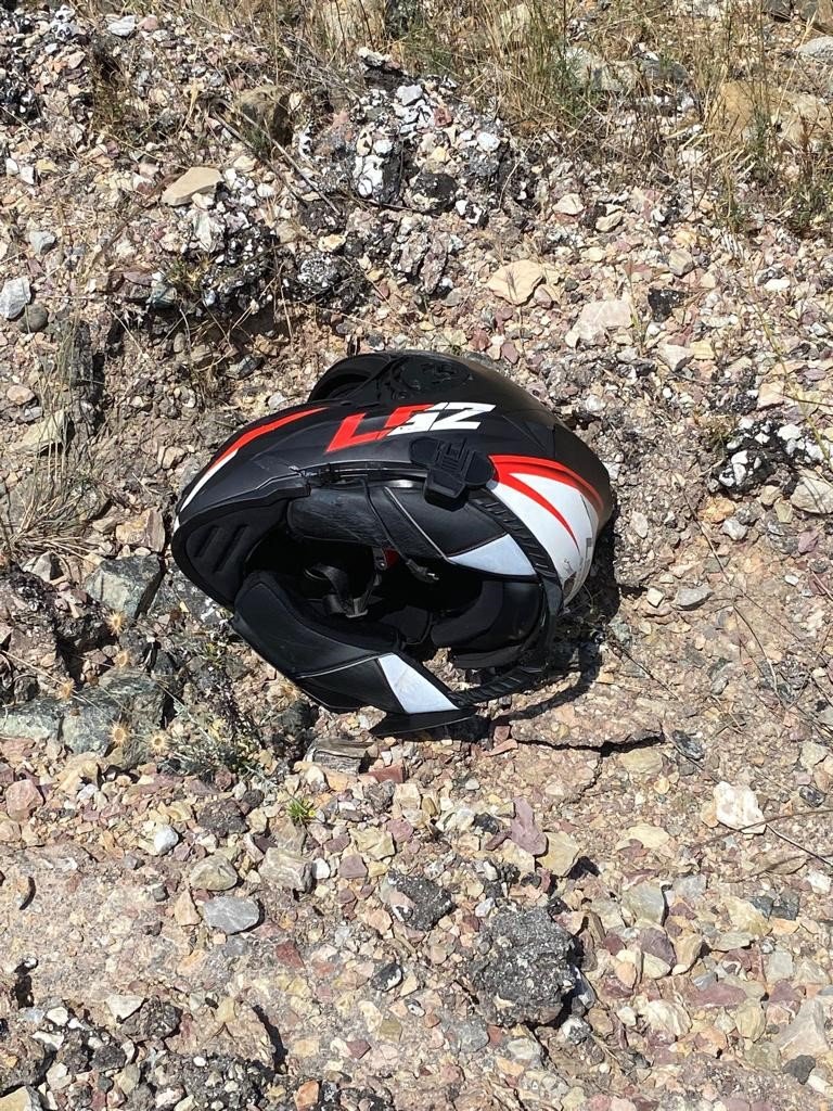 Motosiklet bariyerlere çarptı: 1 ölü