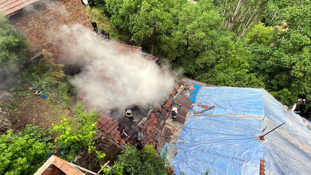 Karabük'te husumetli olduğu kayınpederinin evini yaktı