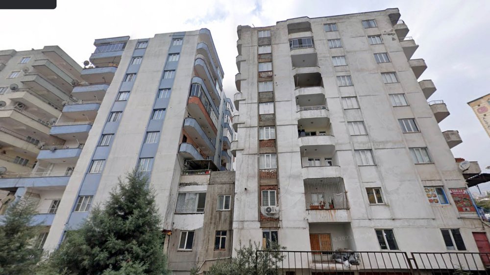 Depremde yıkılan Ebrar Sitesi’nin bir müteahhidi daha tutuklandı