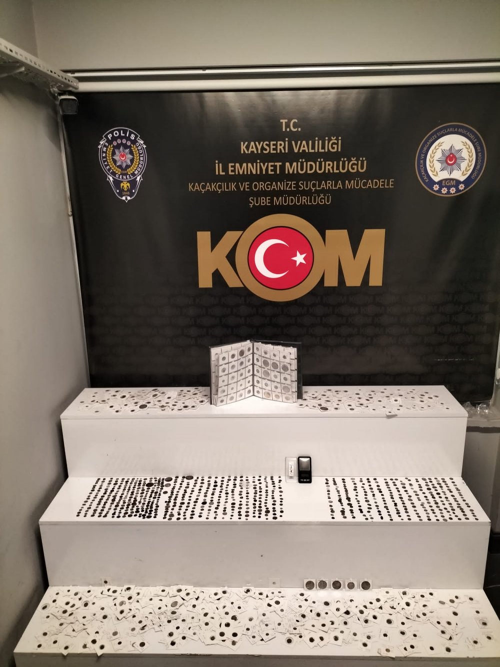 1536 adet tarihi sikke ele geçirildi