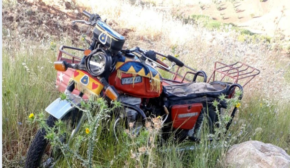 Dere yatağına devrilen motosikletin sürücüsü öldü