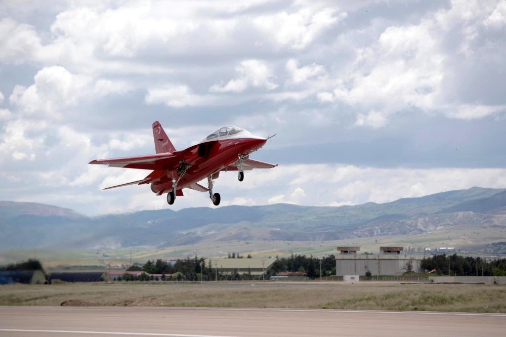 Hürjet, 10'uncu kez uçtu