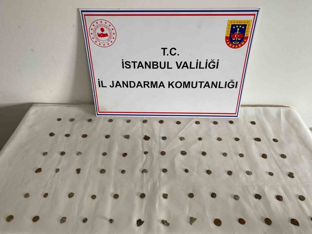 1100 yıllık İncil ele geçirildi