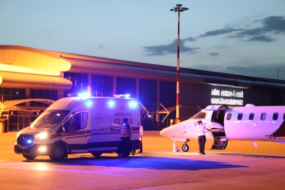 Savcı Sayan'ın yeğeni düğünde maganda kurşunuyla başından yaralandı