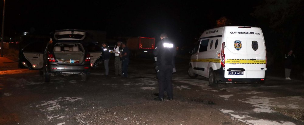 Seyir halindeki cipe tüfekli saldırı