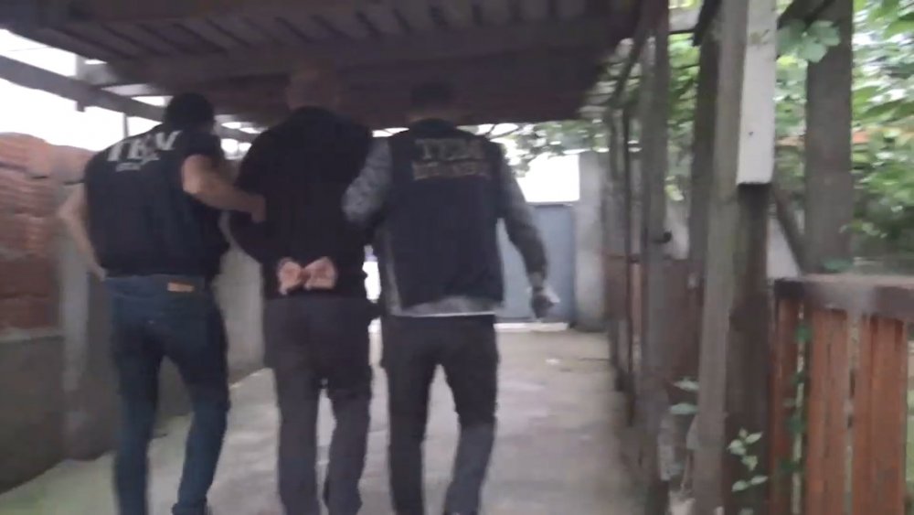 DEAŞ’ın finans sorumlusunun hesabına para yatıran şüpheliler gözaltına alındı